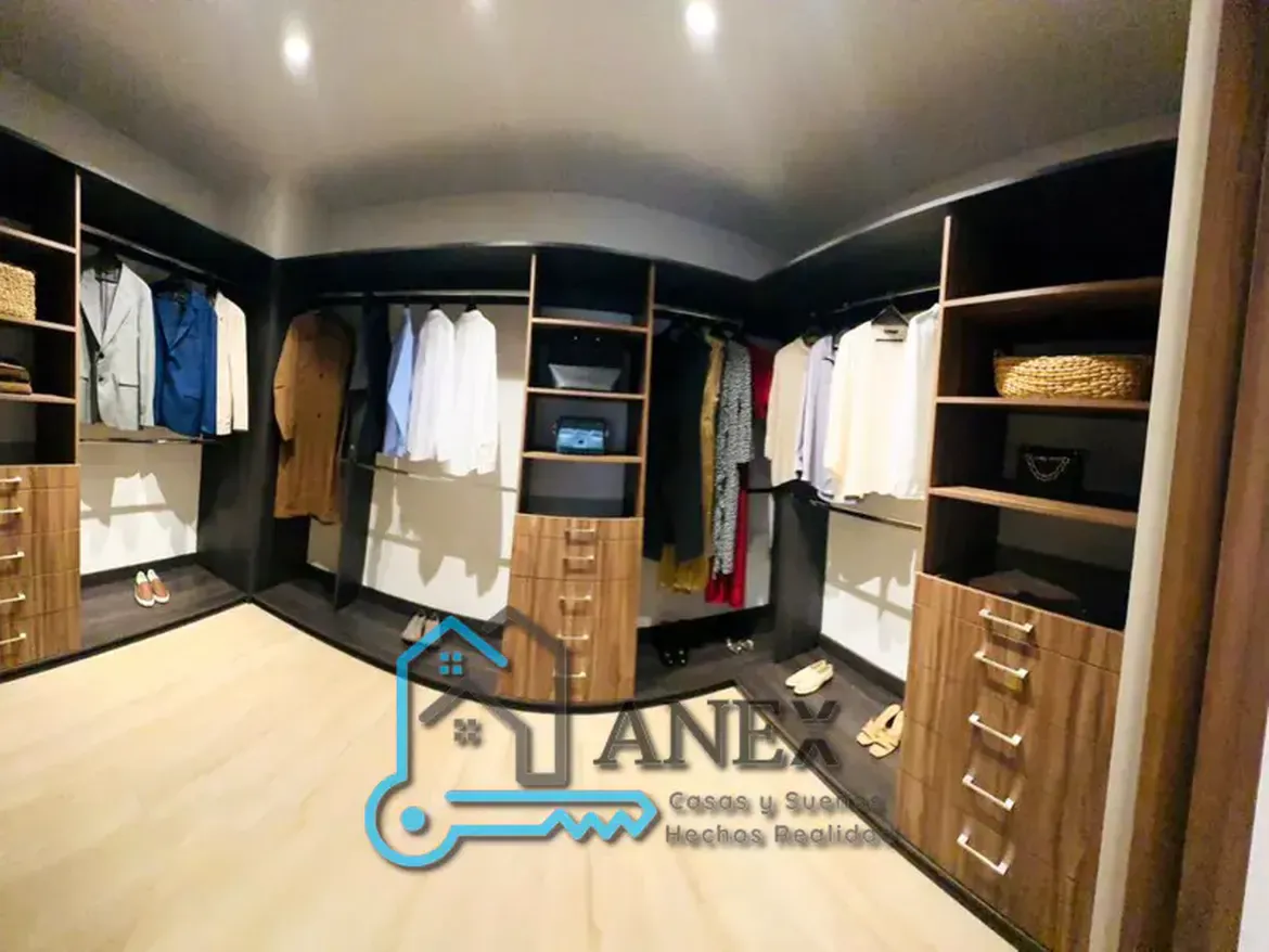 ROYAL-VIEW-LUXURY-003