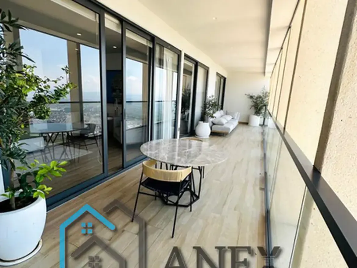 ROYAL-VIEW-LUXURY-011